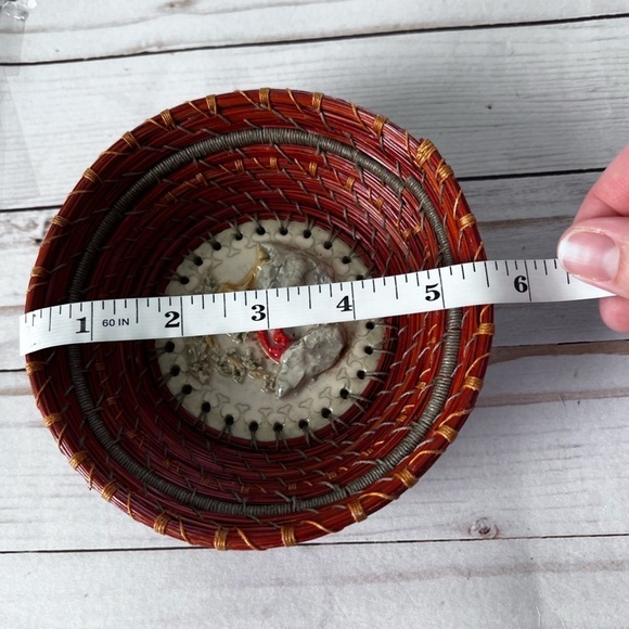 Handmade Pine Needle Woven Basket with Asian Landscape Style Bottom - Picture 4 of 8